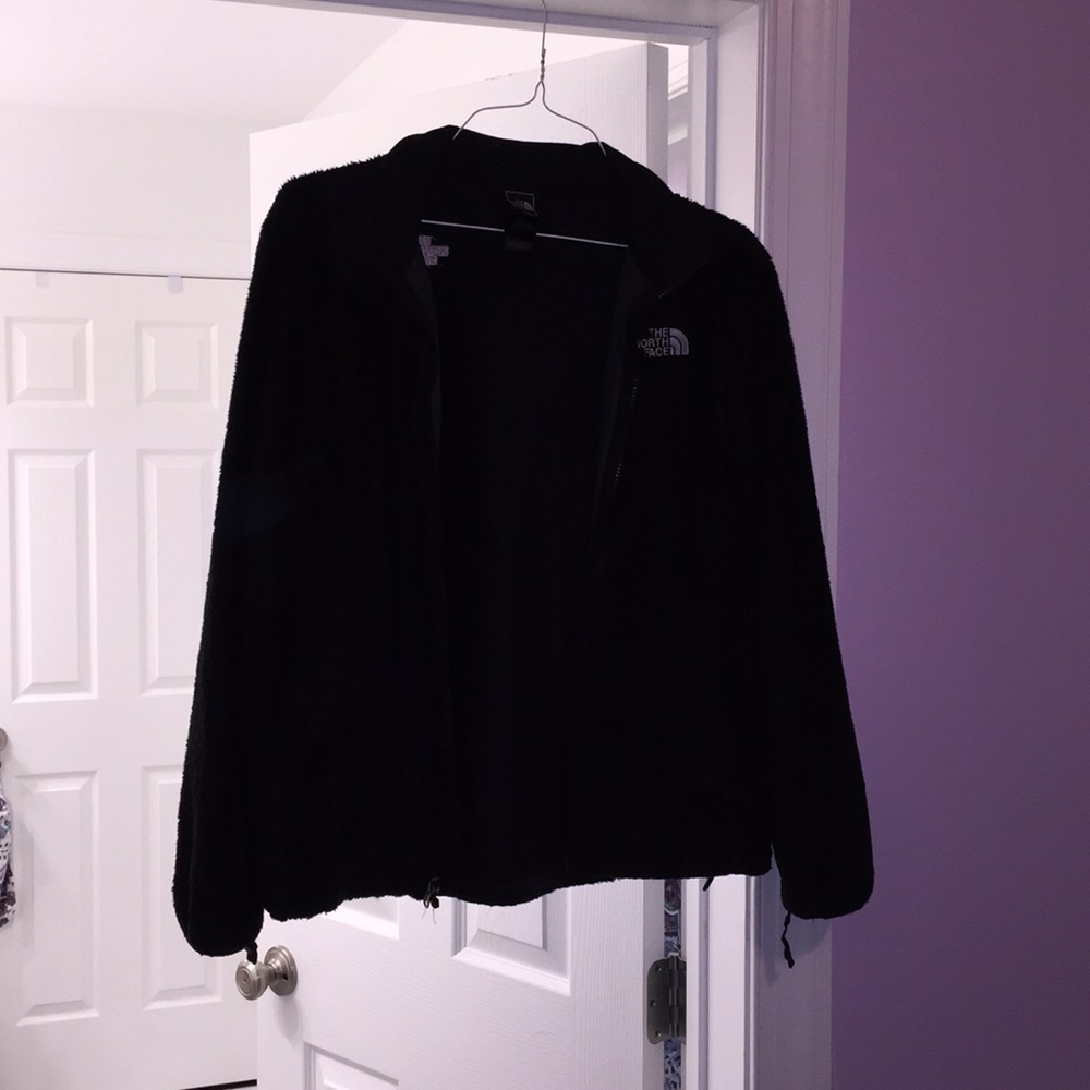 black fuzzy full zip north face